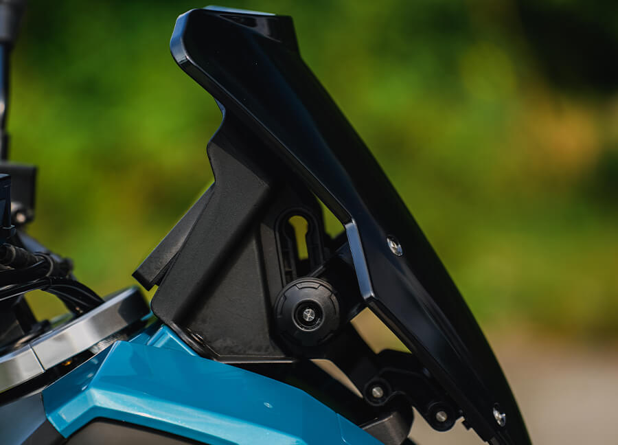 Adjustable Windshield